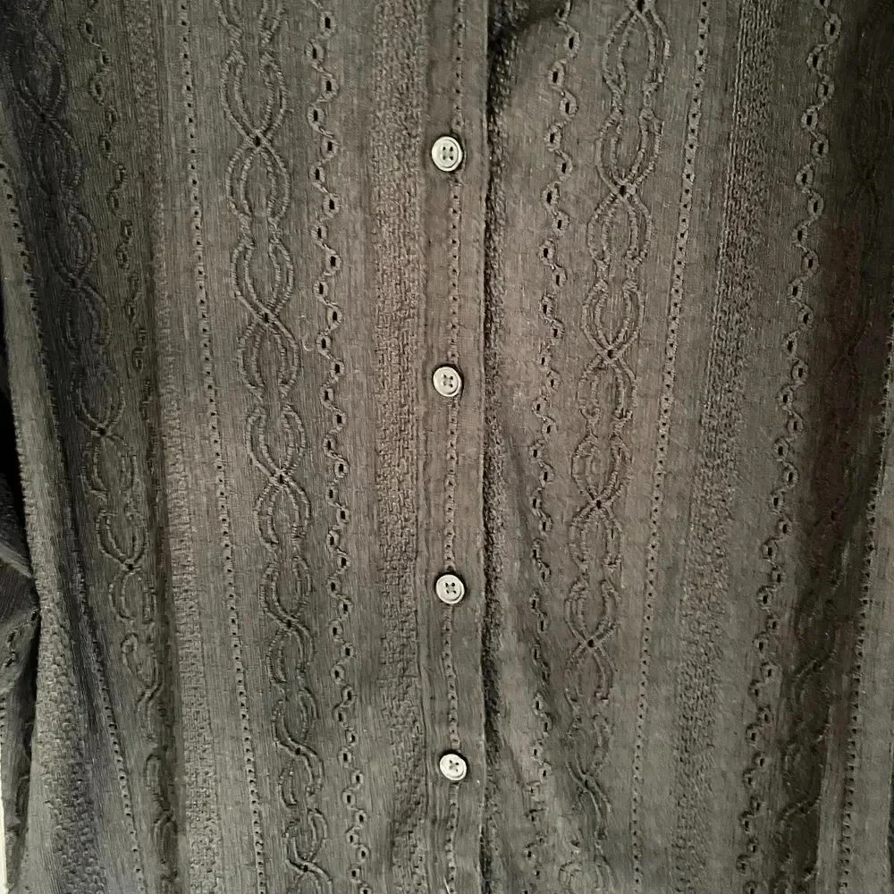 Chico's Black Collared Button‎ Up Embroidered detail Size 2